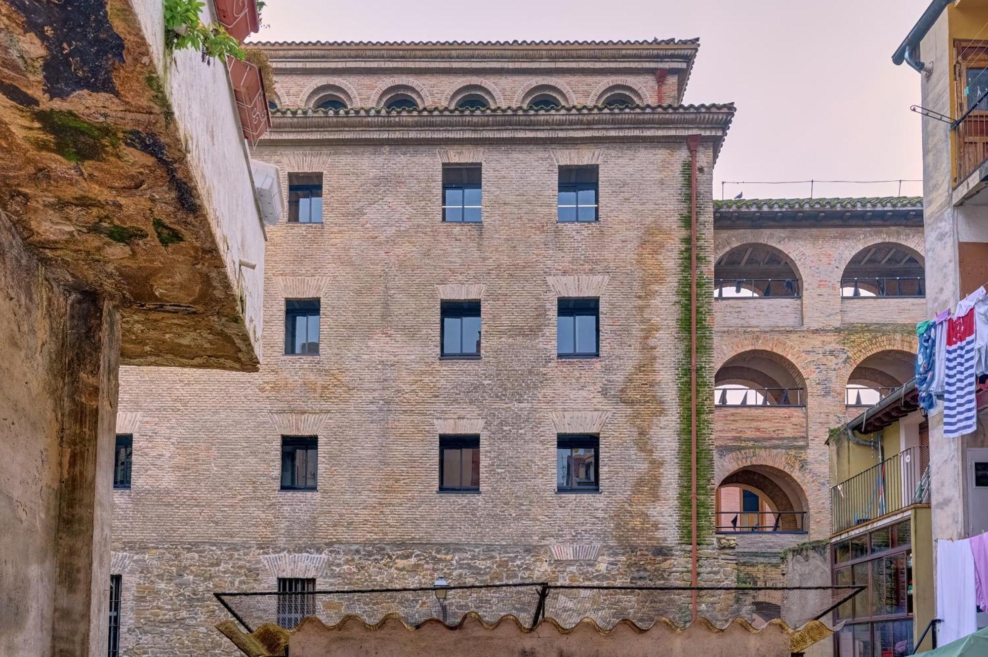 Curia 6 By Clabao Apartment Pamplona Bagian luar foto