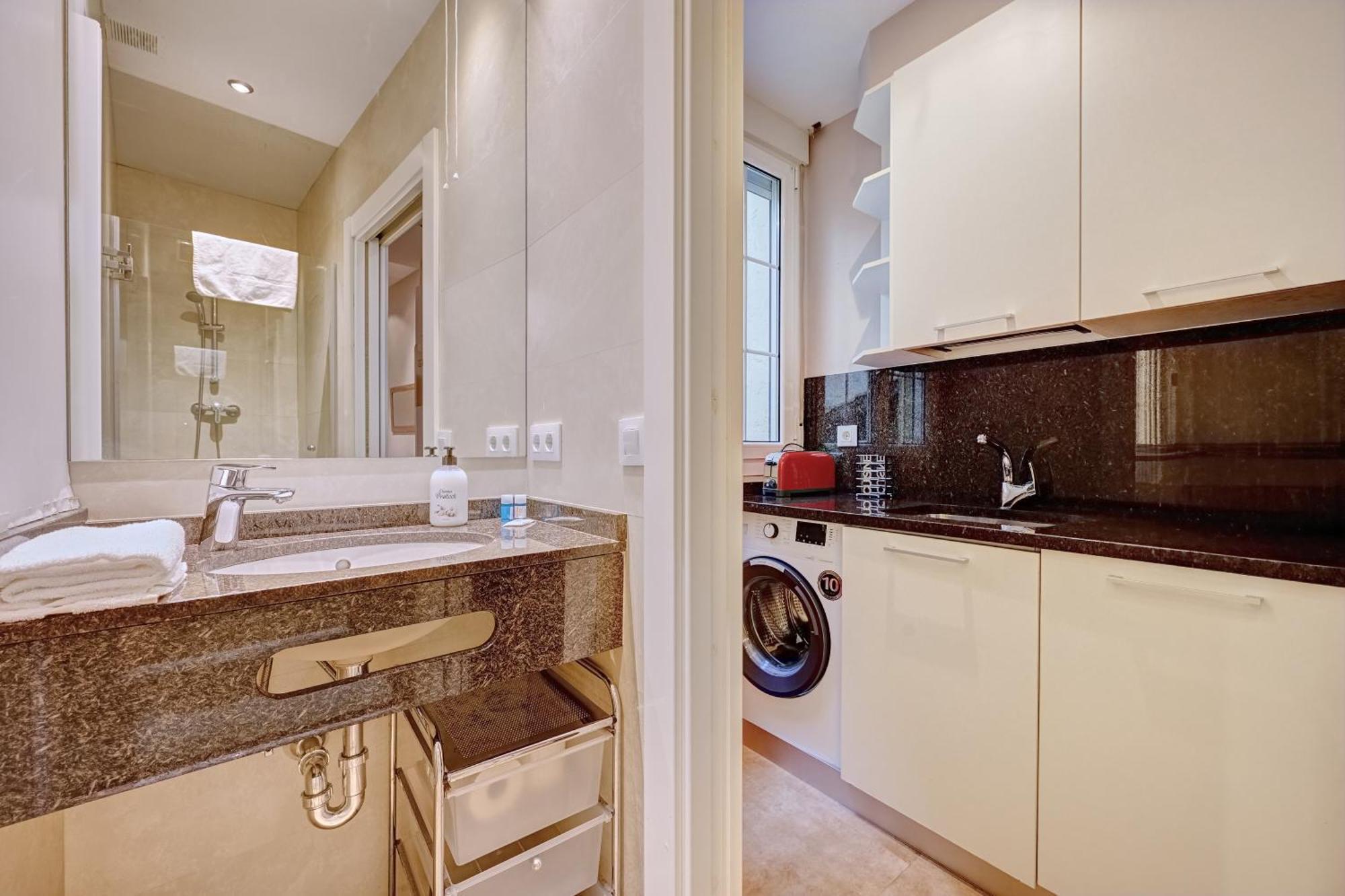 Curia 6 By Clabao Apartment Pamplona Bagian luar foto